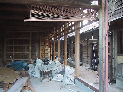 20031114017.jpg